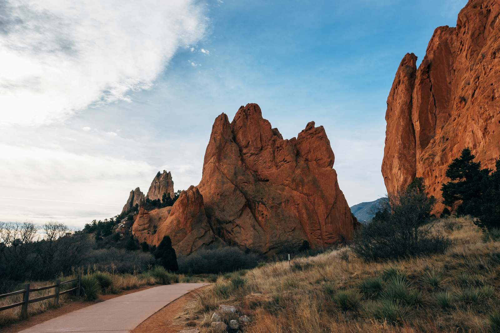 Garden of the Gods, red rock formations along a quiet trail in Colorado Springs.
